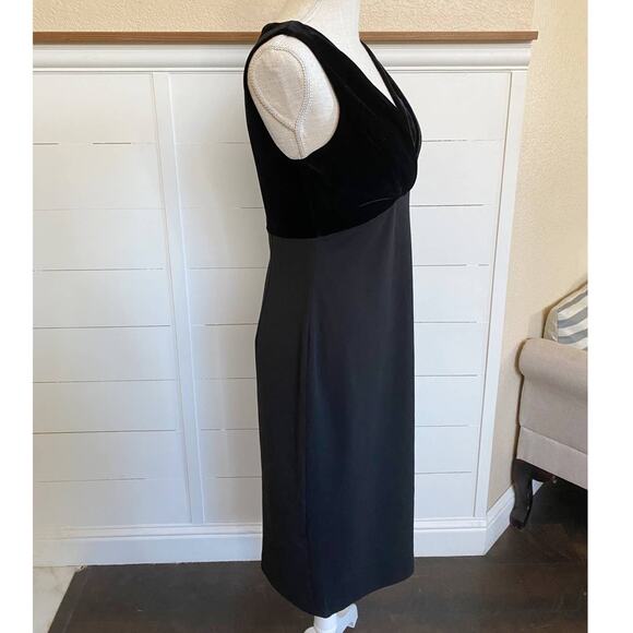 Calvin Klein VELVET Scuba‎ Midi Dress Black Plunge V-Neck Sheath Sleeveless 6 - Picture 11 of 14